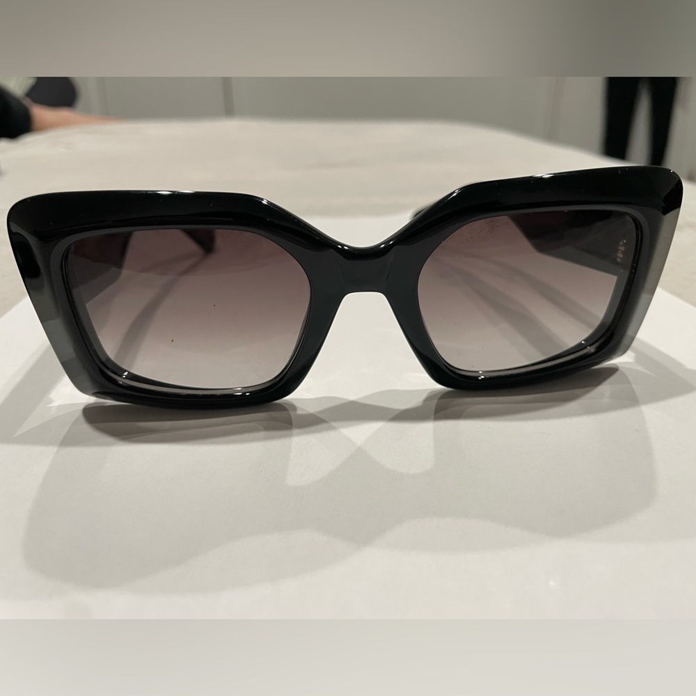 Lanvin Elegant Black Square Sunglasses